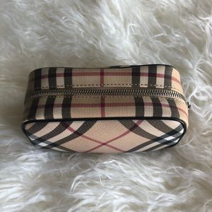 Burberry cosmetic pouch